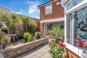 Photo 26- click for photo gallery